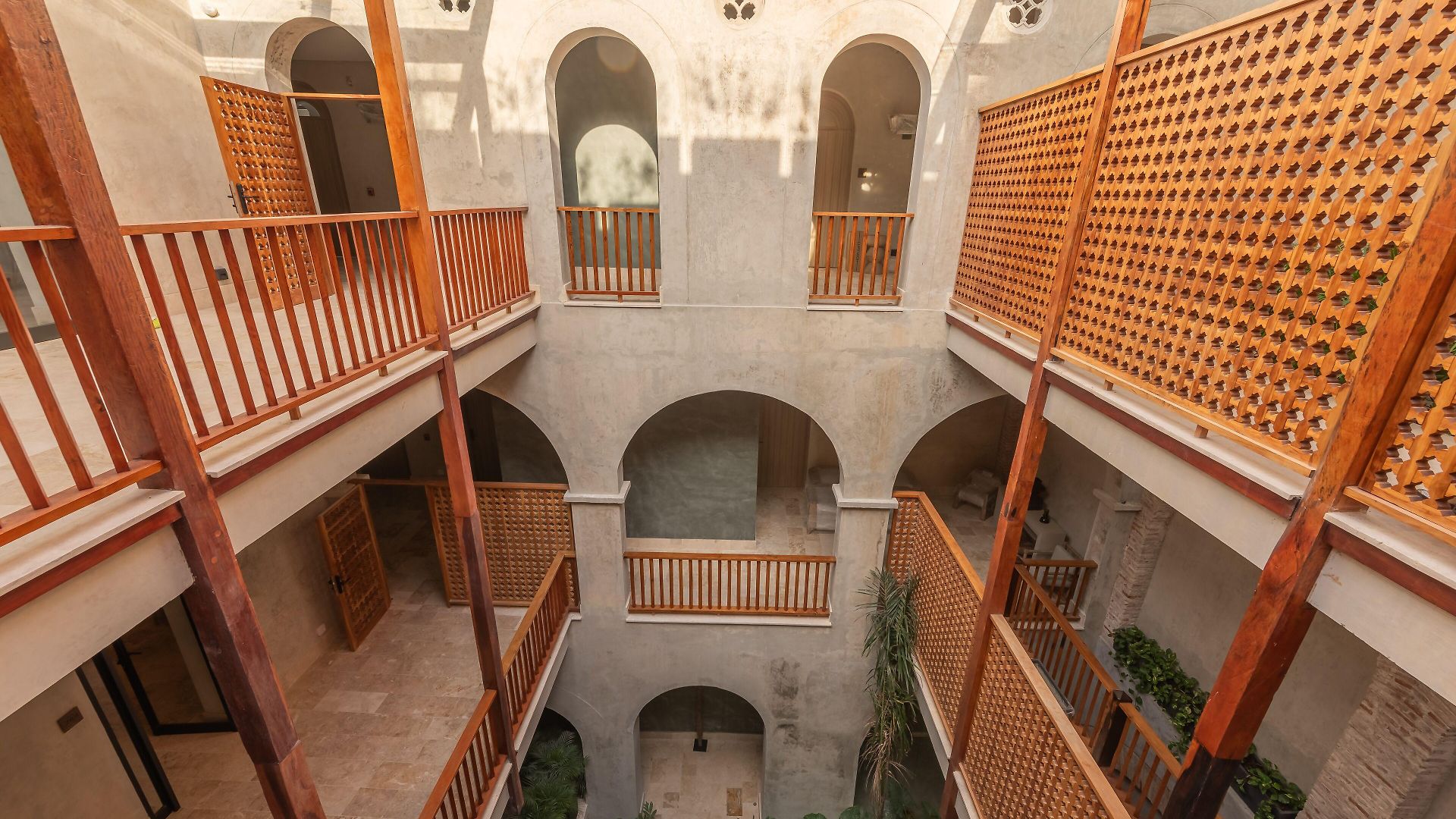 Cinco Boutique Hotel