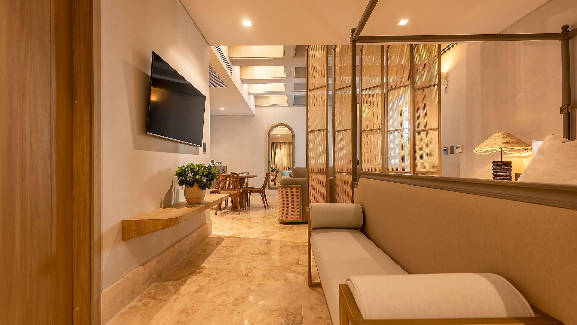 Cinco Boutique Hotel 5*