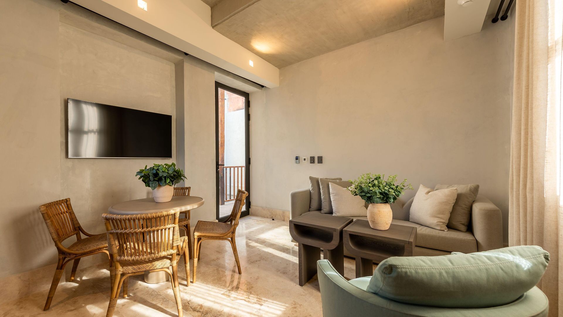 Cinco Boutique 5*