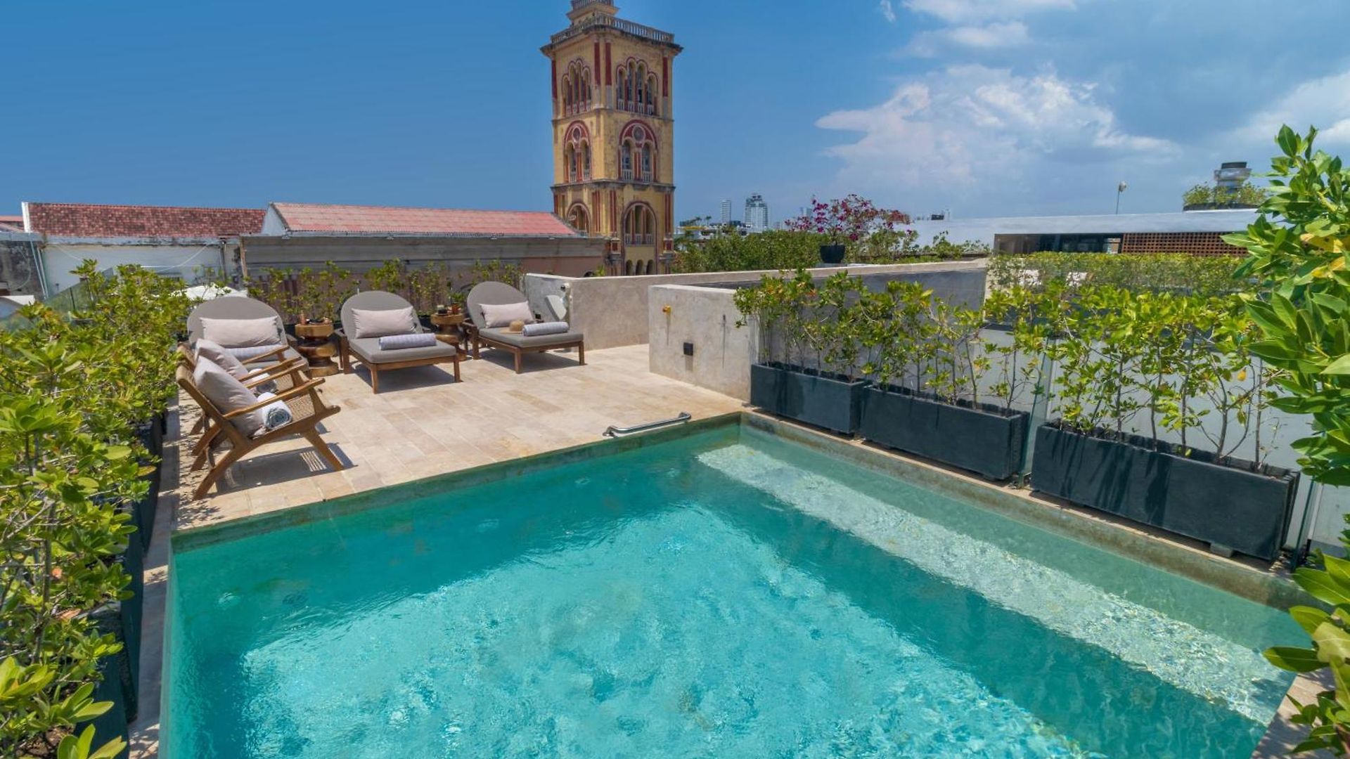 Cinco Boutique Hotel 5*