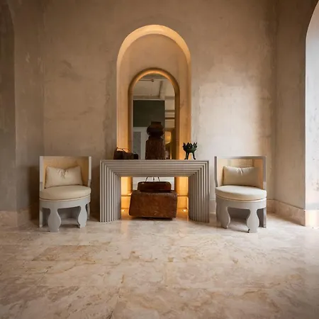 Cinco Boutique 5*
