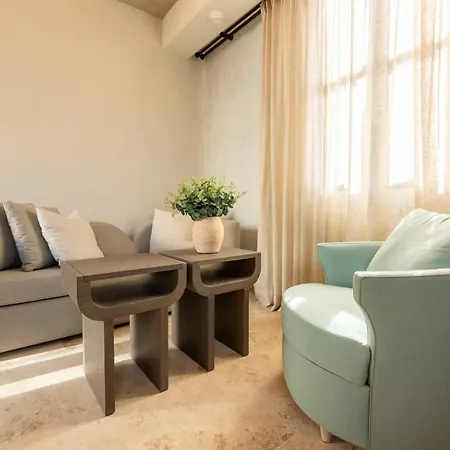 Cinco Boutique Hotel 5*