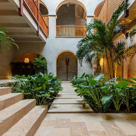 Cinco Boutique 5*