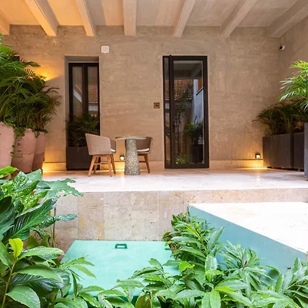 Cinco Boutique Hotel