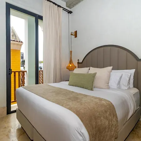 Cinco Boutique Hotel 5*