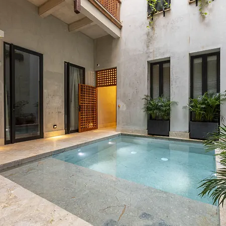 Cinco Boutique Hotel