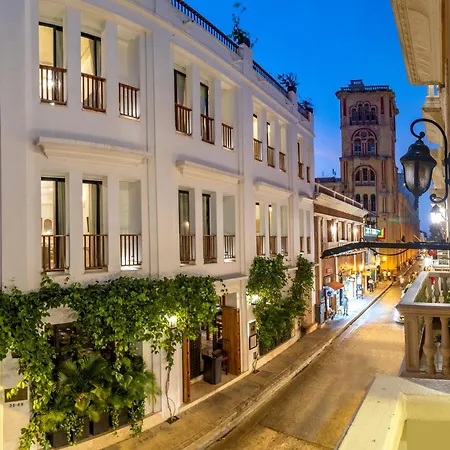 Cinco Boutique
