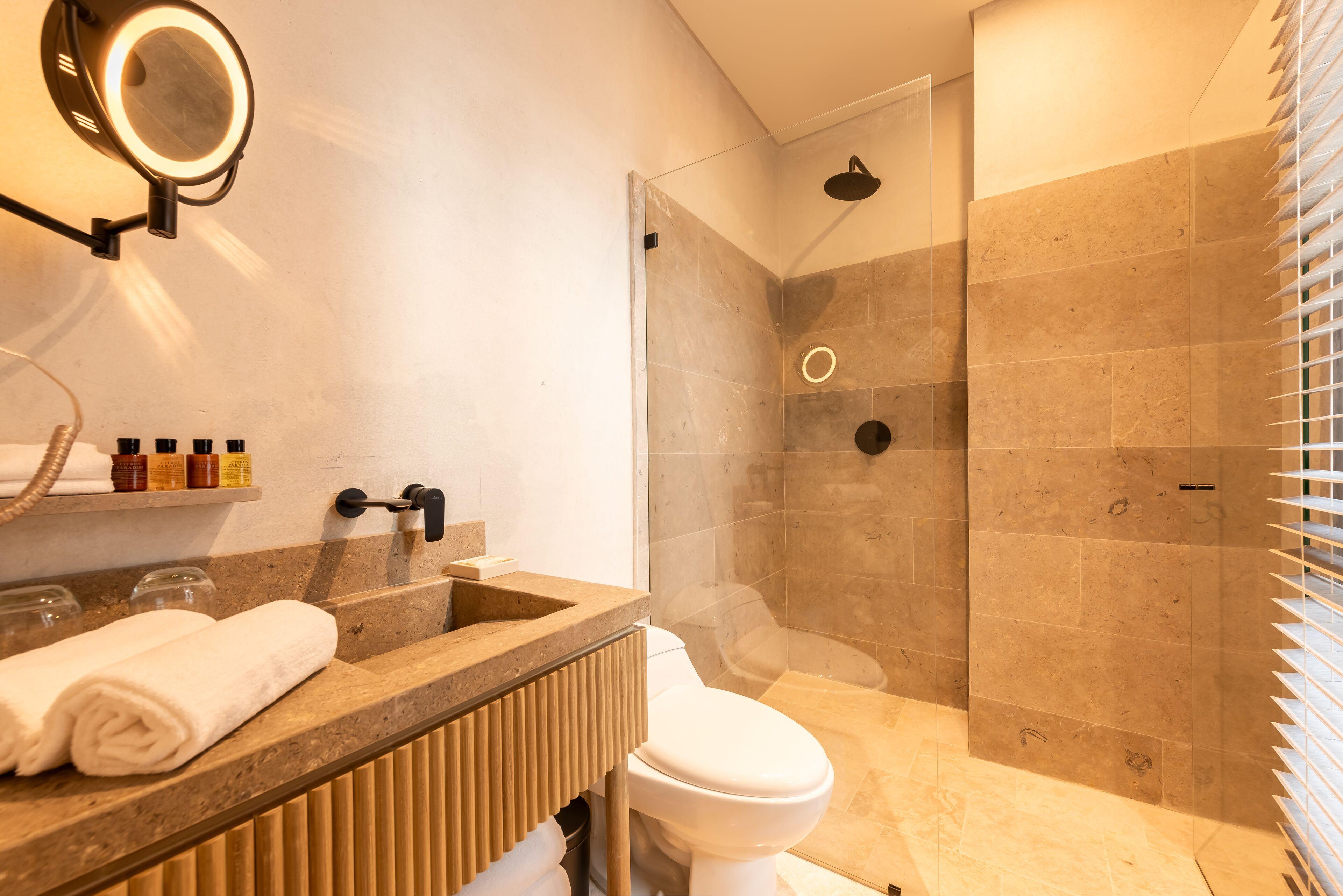 Cinco Boutique Hotel